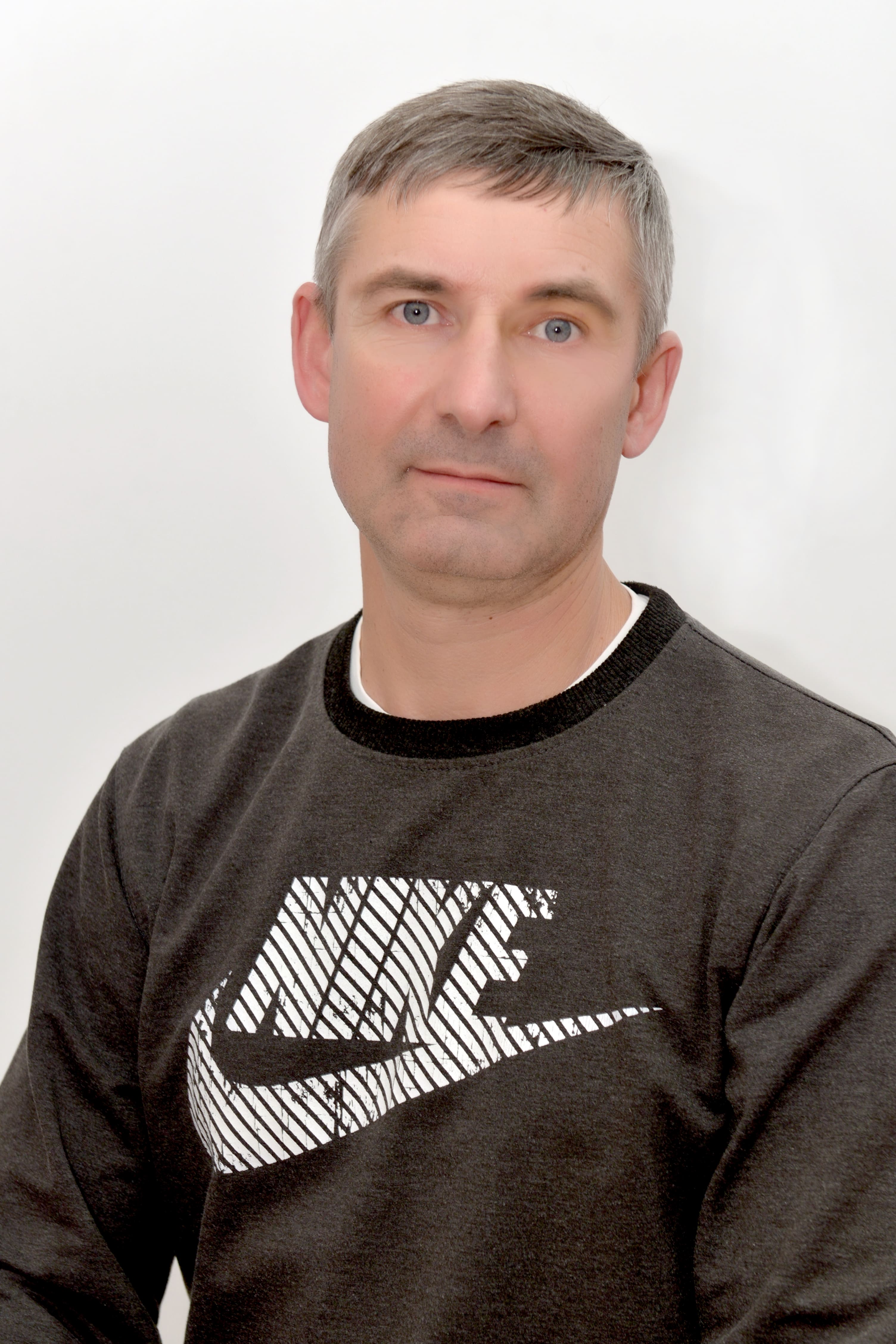 Чернов Юрий Анатольевич.