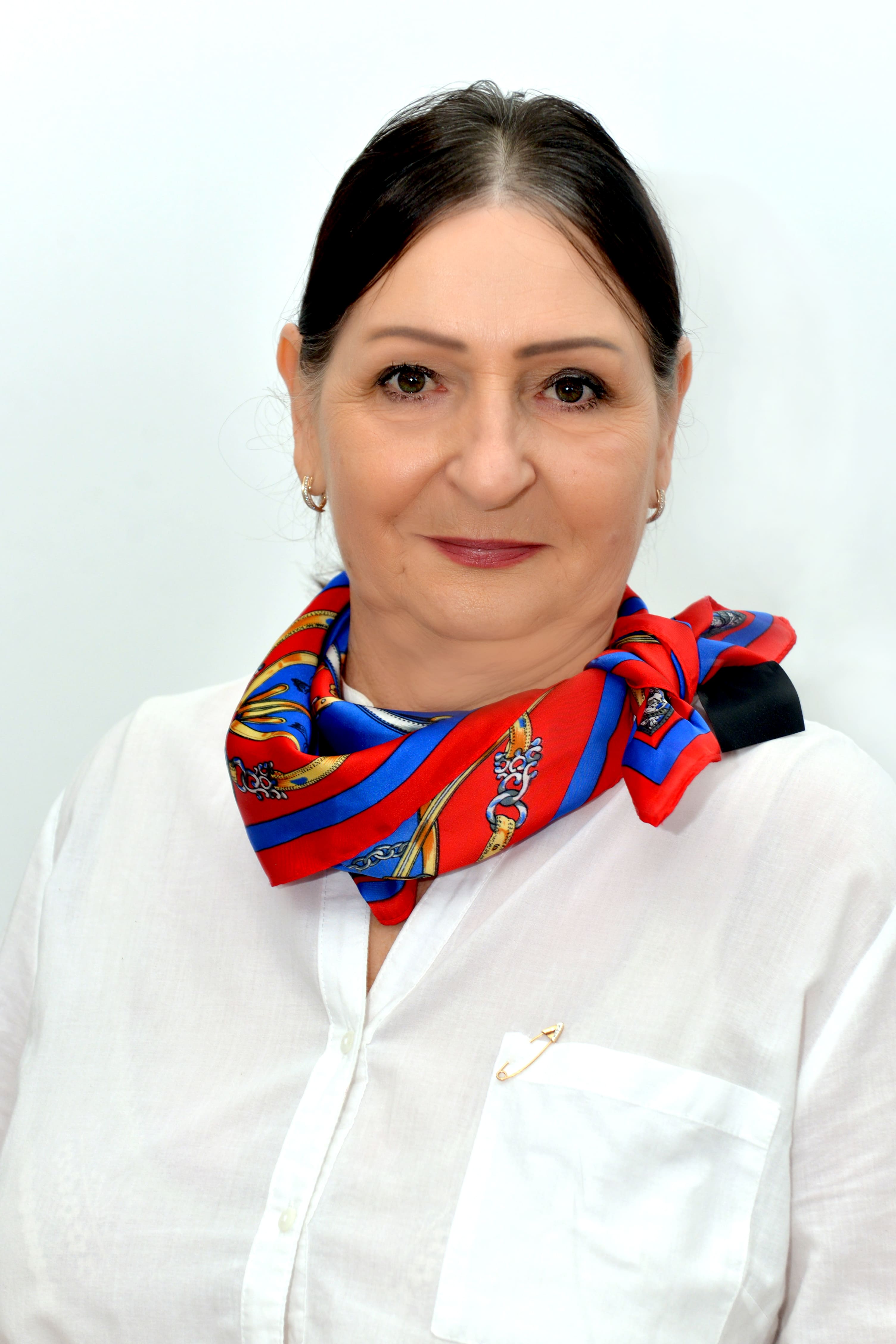 Распопова Любовь Ивановна.
